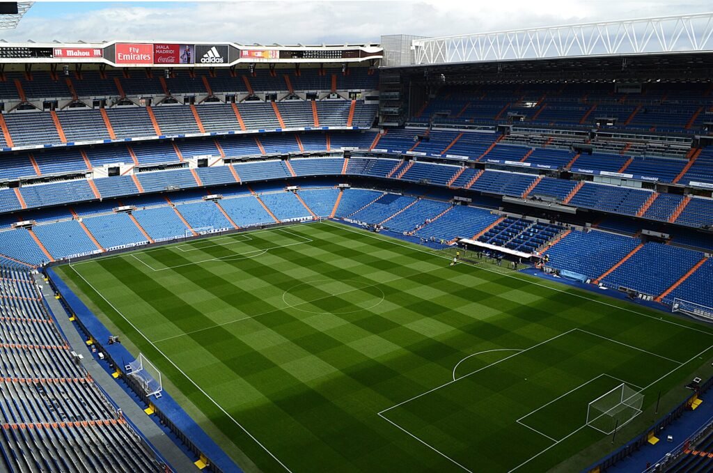 Estádio Santiago Bernabéu, palco de duelos europeus que já foram decididos pela regra do gol fora de casa