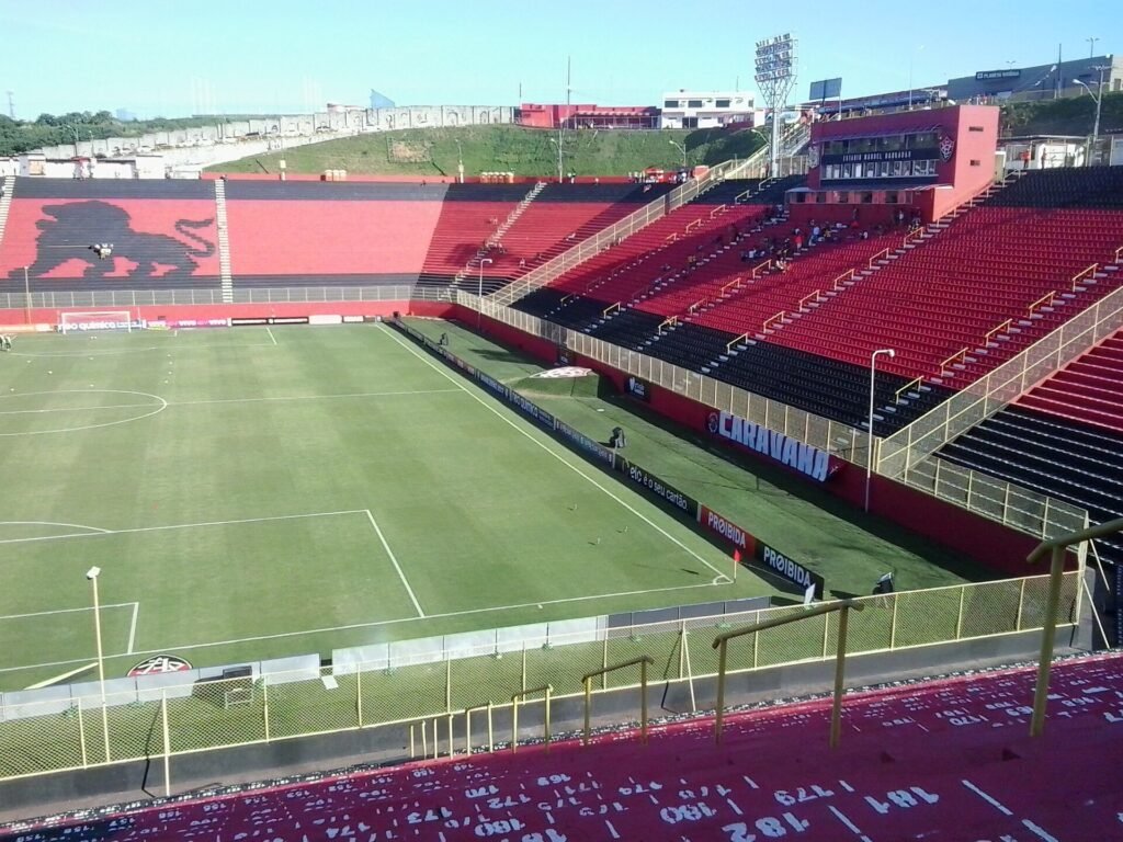 Estádio Manoel Barradas, o Barradão, em Salvador, casa do Esporte Clube Vitória, pentacampeão da Copa do Nordeste. Foto: Jaorge (CC BY-SA 4.0)
