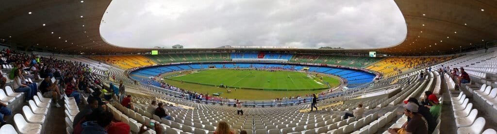 Vista panorâmica do Estádio do Maracanã, no Rio de Janeiro, um dos maiores palcos do futebol brasileiro