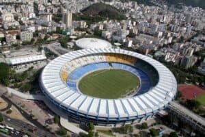 Flamengo Bate o Fluminense no Fla-Flu e Assume a Liderança do Brasileirão