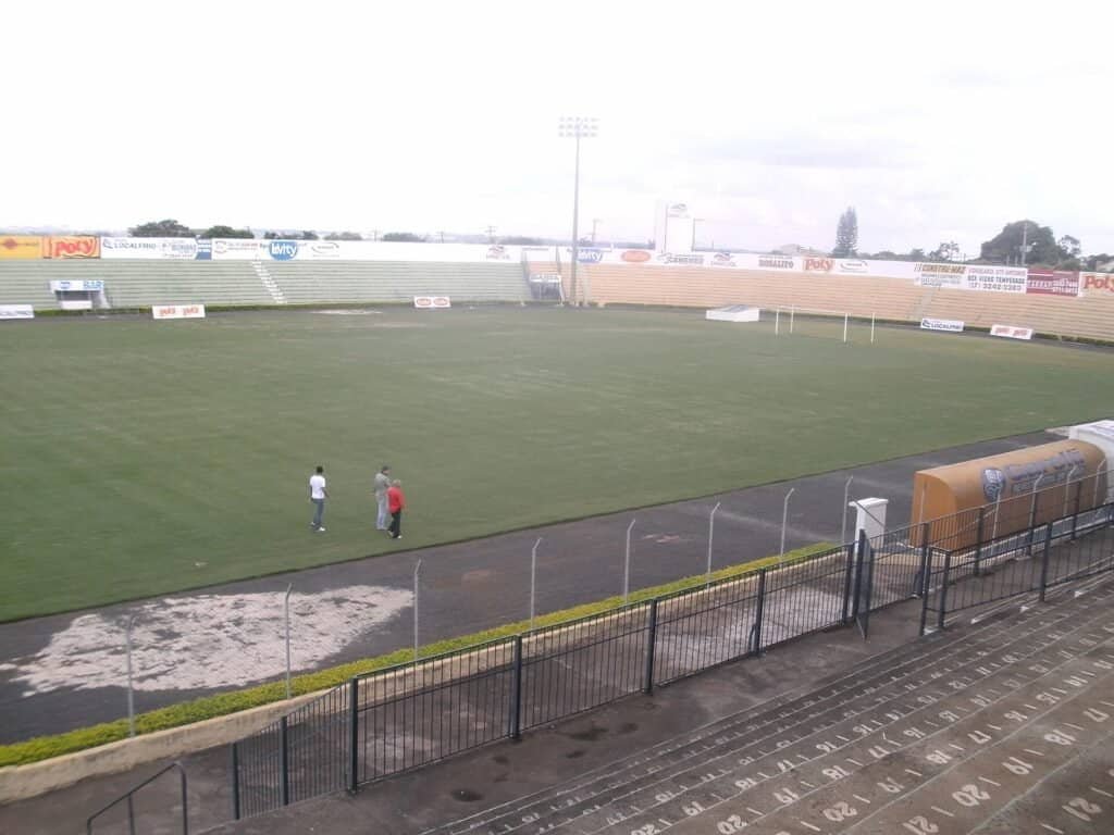 Estádio José Maria de Campos Maia, em Mirassol (SP), onde o time recebe o Internacional pela 31ª rodada do Brasileirão. Foto: Renato Patinhas/Wikimedia Commons (CC BY 3.0)