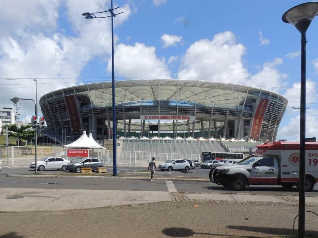 Arena Fonte Nova, em Salvador, palco do clássico Ba-Vi entre Bahia e Vitória (Wikimedia Commons, CC BY-SA 3.0)