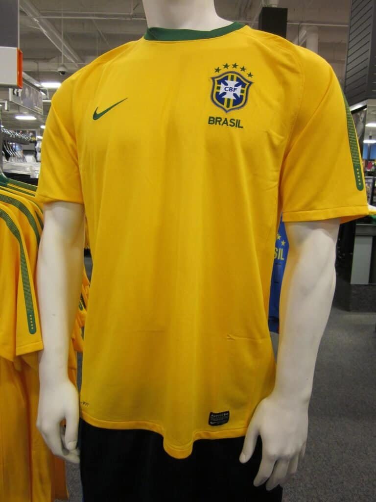 Camisa amarela da Seleção Brasileira de futebol, criada após a Copa de 1950. Foto: BrokenSphere/Wikimedia Commons (CC BY-SA 3.0)