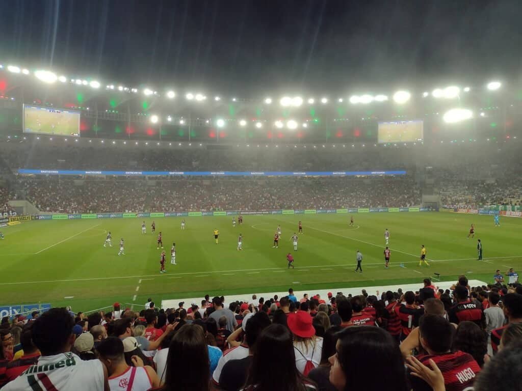 Jogo entre Flamengo e Fluminense, tradicional clássico Fla-Flu do futebol carioca - via Wikimedia Commons, CC BY-SA 4.0